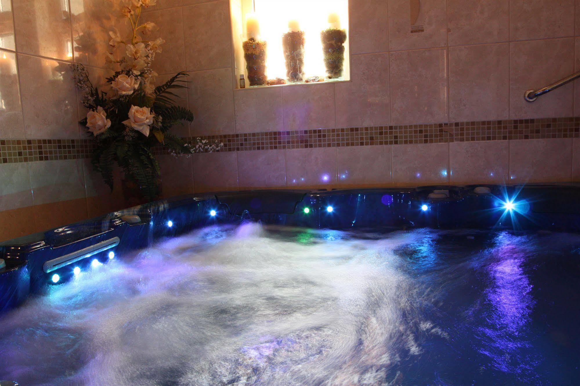 Dóm Hotel Szeged Buitenkant foto