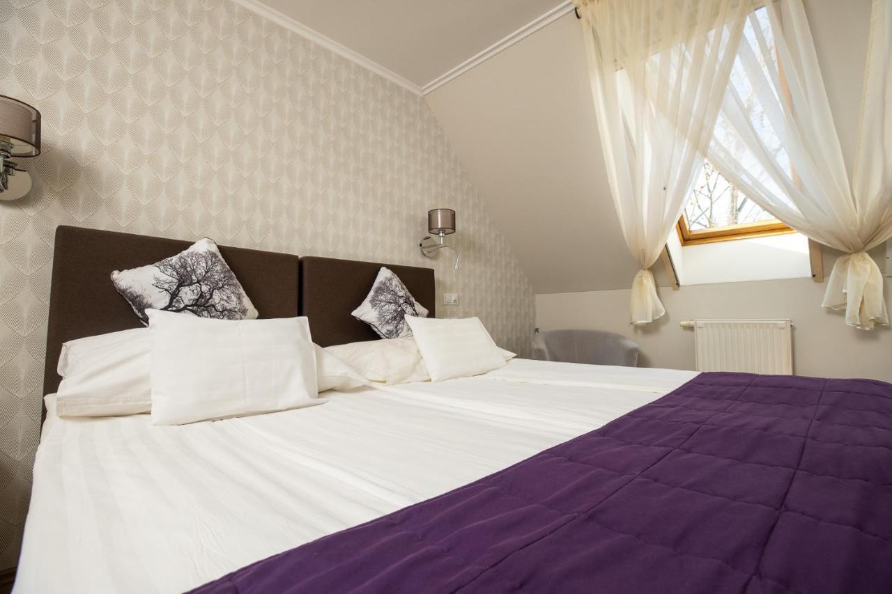 Dóm Hotel Szeged Buitenkant foto