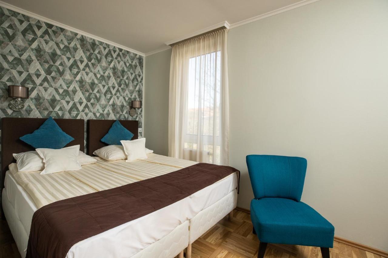 Dóm Hotel Szeged Buitenkant foto